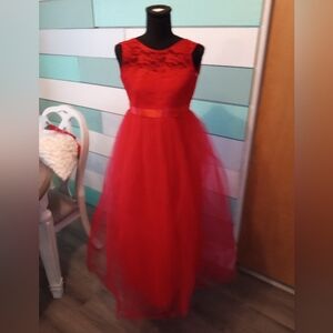 IBTOM CASTLE Girls 11-12Y Red Lace & Tulle Long Dress Valentine's EUC